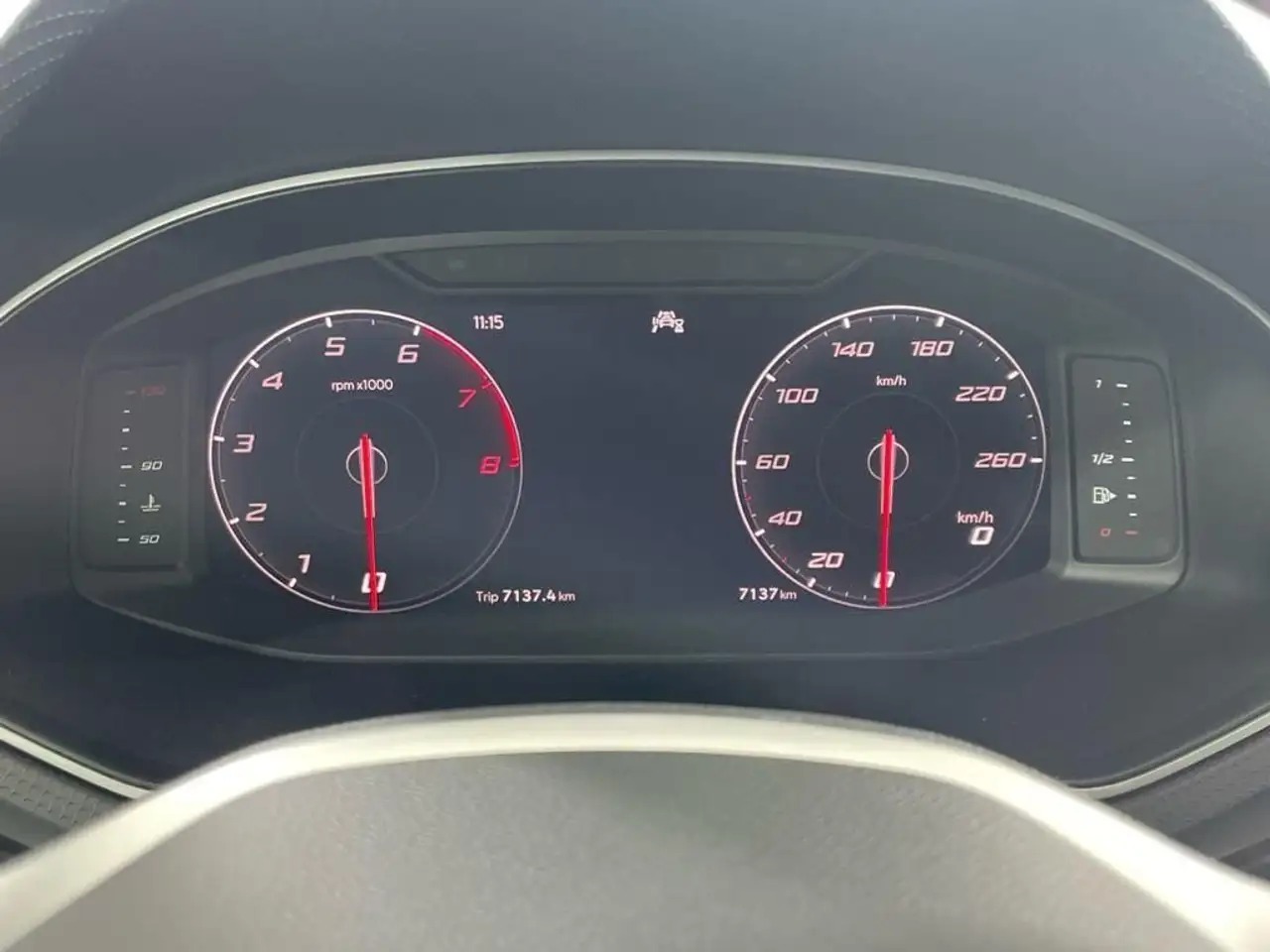 SEAT Arona 1.0 TSI S&S FR DSG7 XM 115 — معرض صور السيارة 17