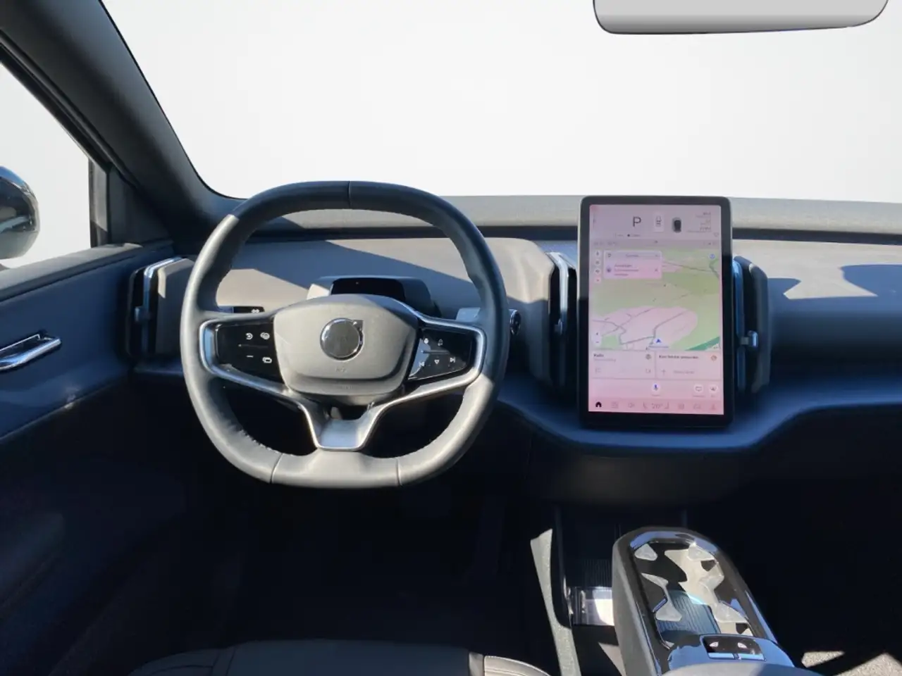 Volvo EX30 Plus 2WD Pure Electric/SitzHz/Keyless — معرض صور السيارة 15