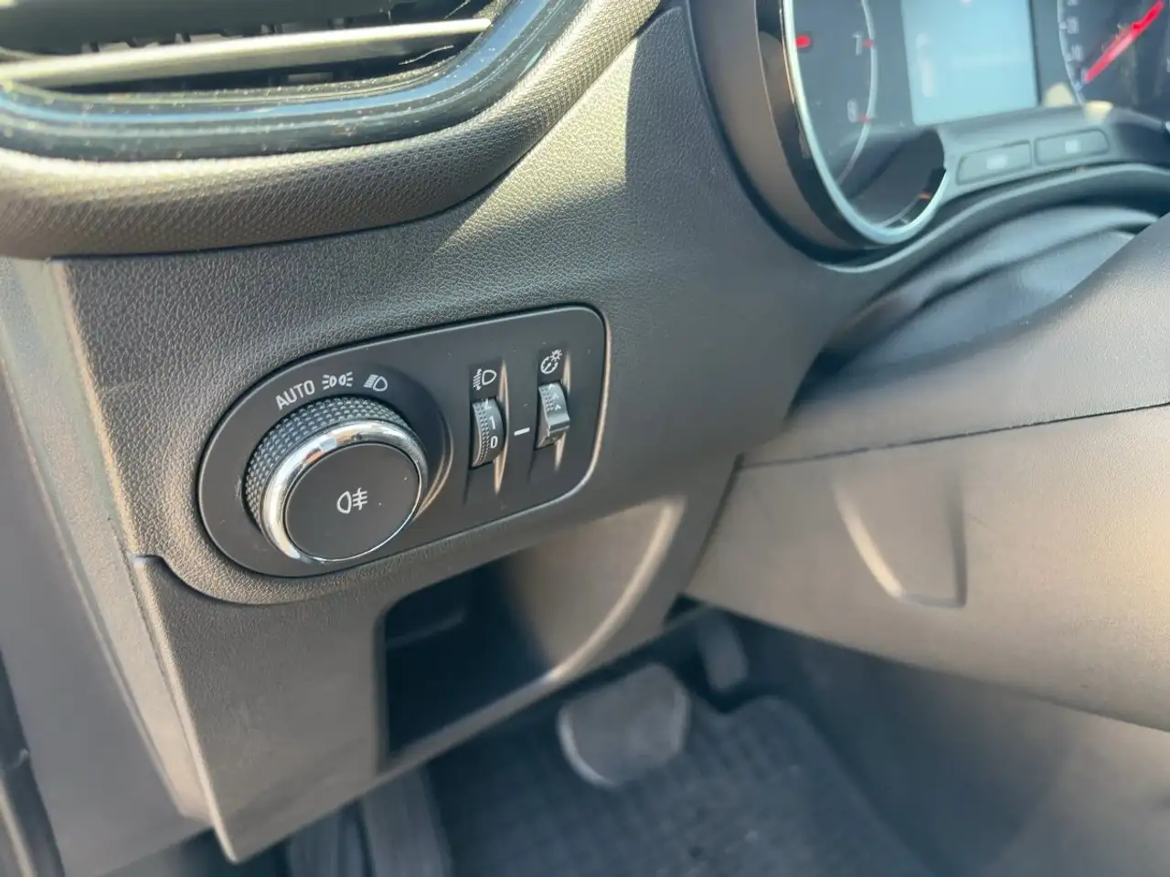 Opel Crossland 1.2 Enjoy LED+Kamera+Winterpaket — Vehicle gallery 16