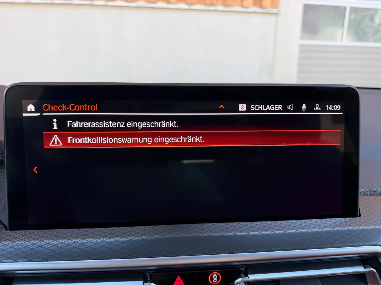 BMW X3 xDrive 30 i M Sport Pano AHK Laser VOLL — معرض صور السيارة 28