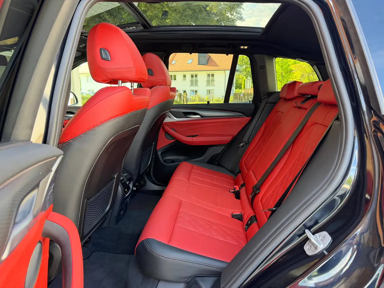 BMW X3 xDrive 30 i M Sport Pano AHK Laser VOLL — معرض صور السيارة 12
