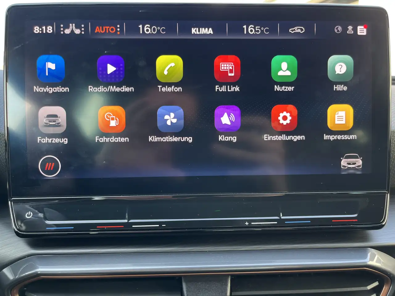 CUPRA Leon 2.0 TSI DSG VZ 179€ m.20% Anz. PANO Navi ACC LR- — معرض صور السيارة 28