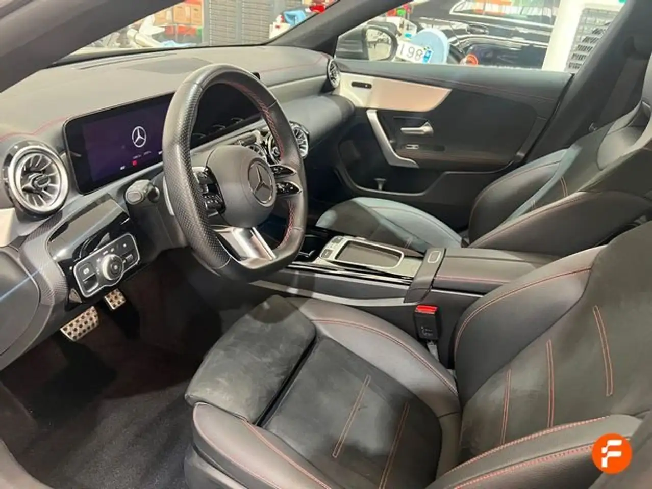 Mercedes-Benz CLA 200 — Galería del vehículo 20