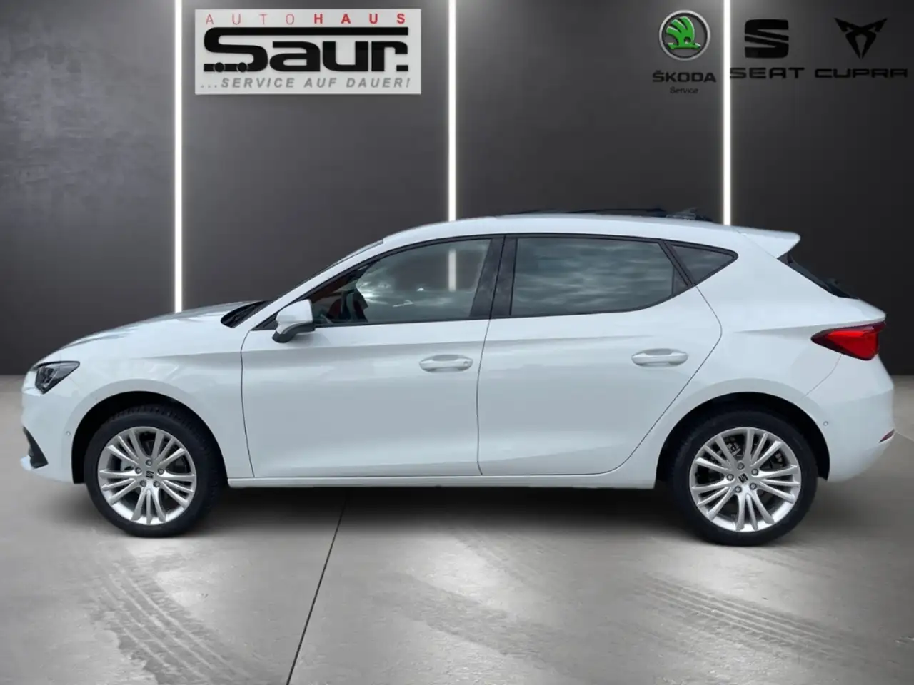 SEAT Leon Style Edition 1.5 eTSI DSG RÜCKFAHRKAMERA SHZ KLIM — Vehicle gallery 7