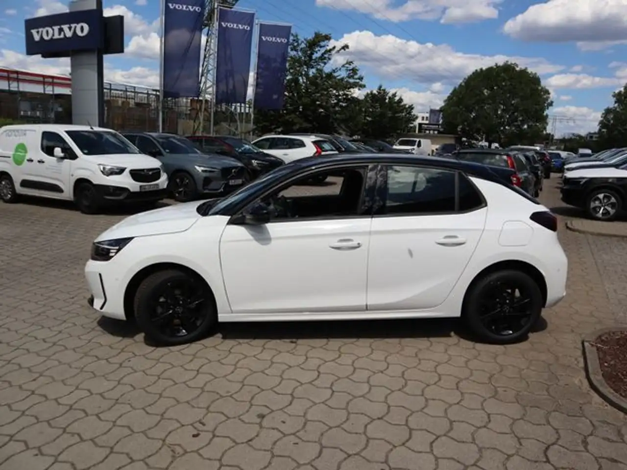 Opel Corsa 1.2 Turbo GS+Klimaaut+Allwetter+LED+ — Galería del vehículo 3