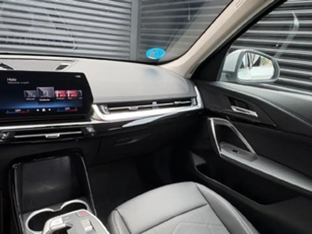 BMW X1 xDrive30eA — Vehicle gallery 19
