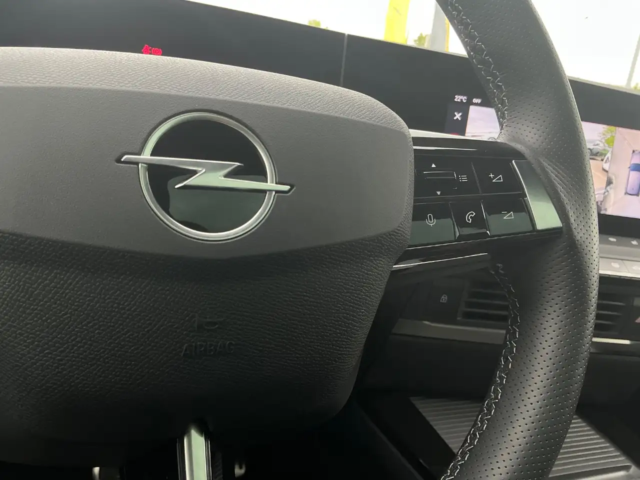 Opel Astra L 1.2 Turbo Ultimate Memory+Alcantara+LED — Galería del vehículo 16