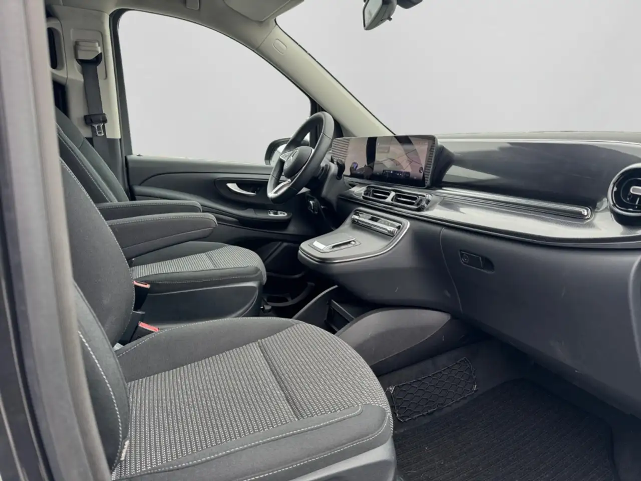 Mercedes-Benz EQV 250 Lang MBUX|SHZ|DISTR|KAM|Facelift — Galería del vehículo 13