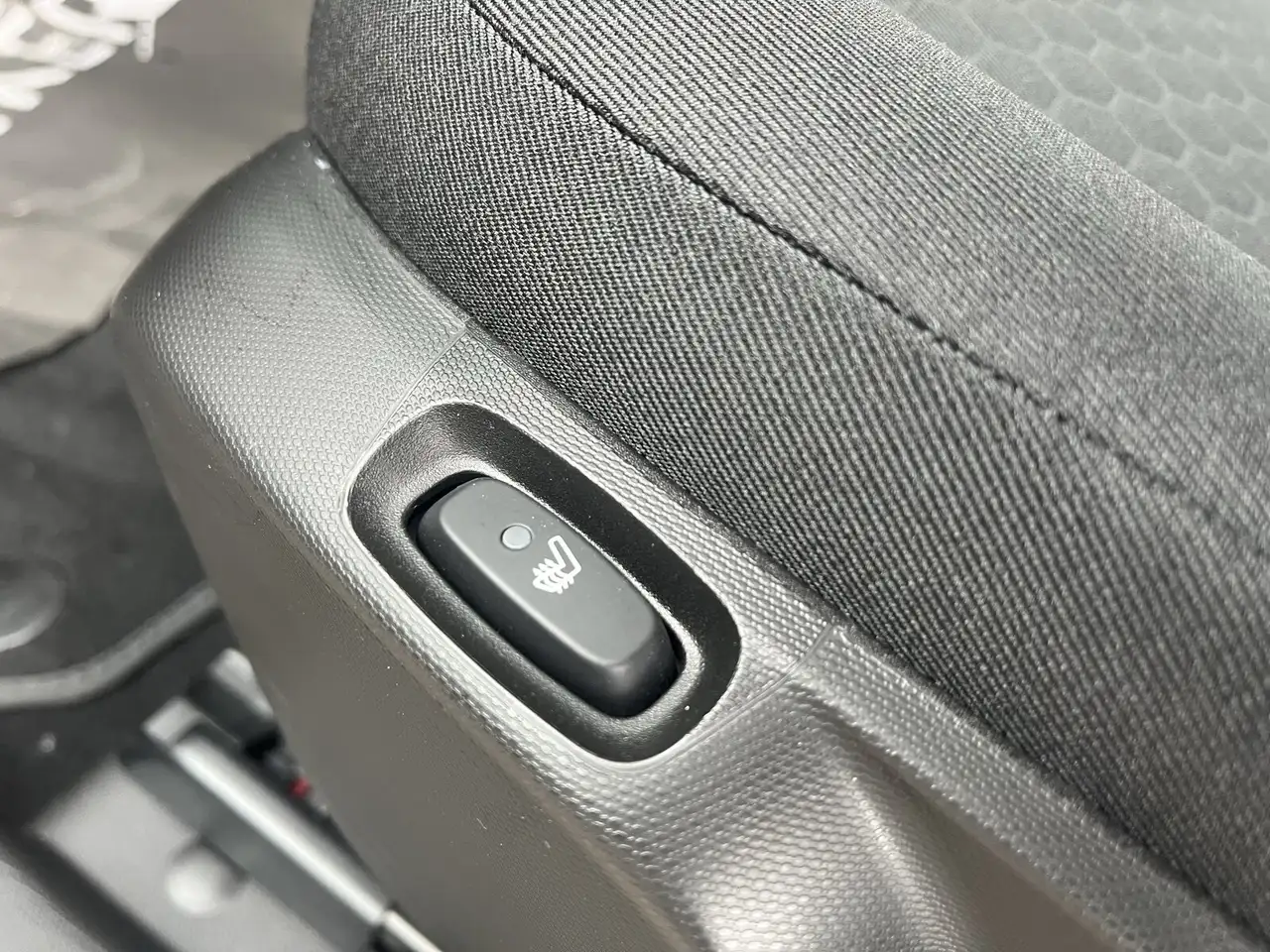 smart forTwo smart EQ fortwo *KAMERA*PANO*LED*DAB*AMBI*TEMPO* — معرض صور السيارة 14
