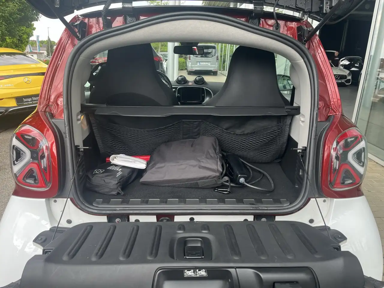 smart forTwo smart EQ fortwo *KAMERA*PANO*LED*DAB*AMBI*TEMPO* — معرض صور السيارة 11