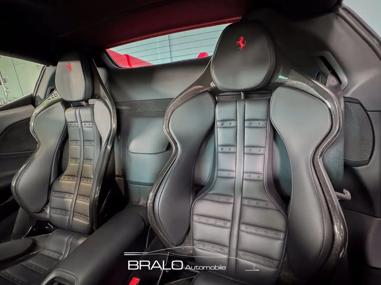 Ferrari SF90 Spider Daytona Racing Seats, Lift — Galerie du véhicule 12