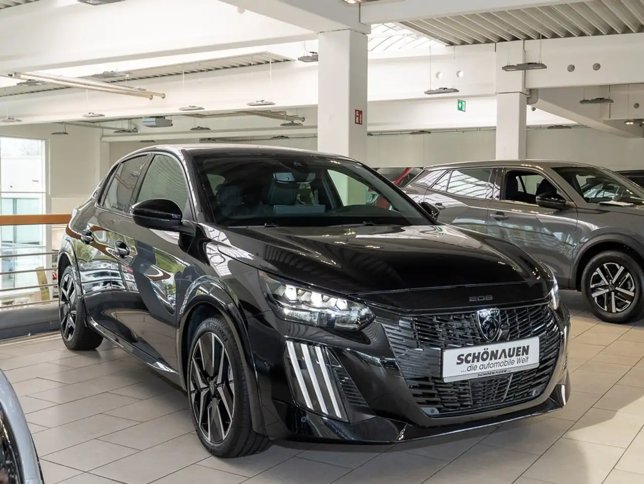Peugeot 208 1.2 100 GT +360°+CARPLAY+eFH+ISO+IDL+LED++ — Galería del vehículo 3