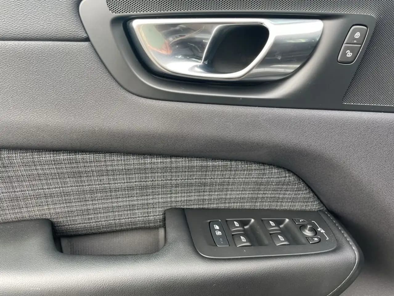 Volvo XC60 XC60 B4 B Core,AHK,WIn — Galería del vehículo 19