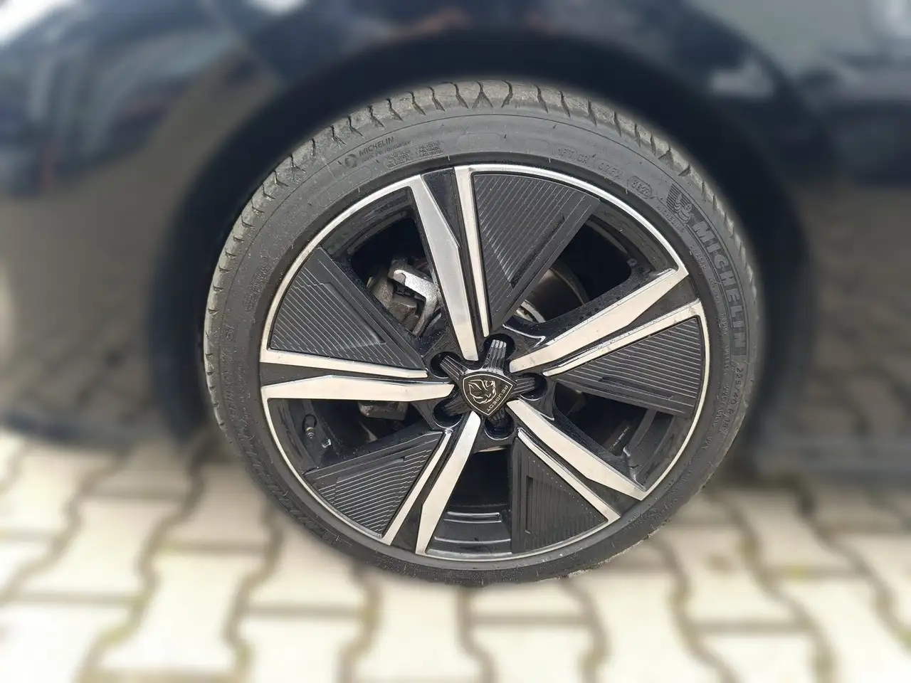 Peugeot 308 1.2 PureTech 130 GT ACC KeyLess LED Navi PDC — Vehicle gallery 4