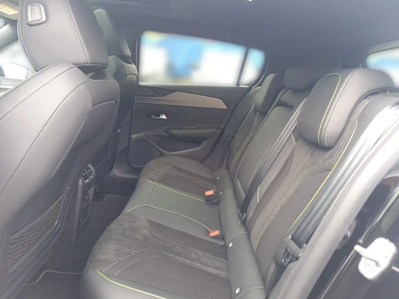 Peugeot 308 1.2 PureTech 130 GT ACC KeyLess LED Navi PDC — Vehicle gallery 8