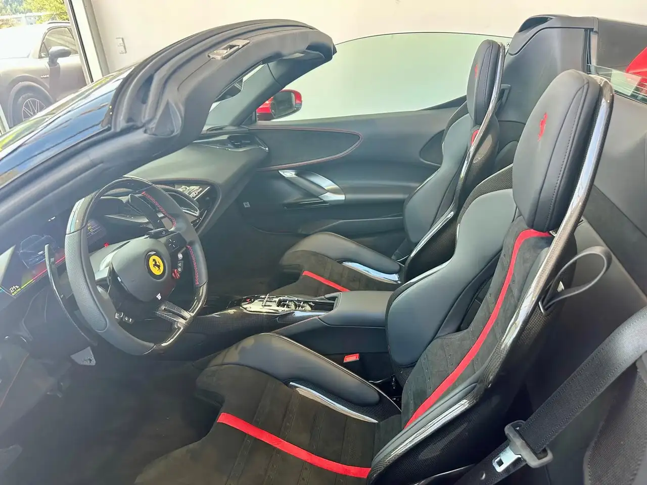 Ferrari SF90 Spider rot-sw/Carbon/Lift/SuperRacing/20'' — Galerie du véhicule 14
