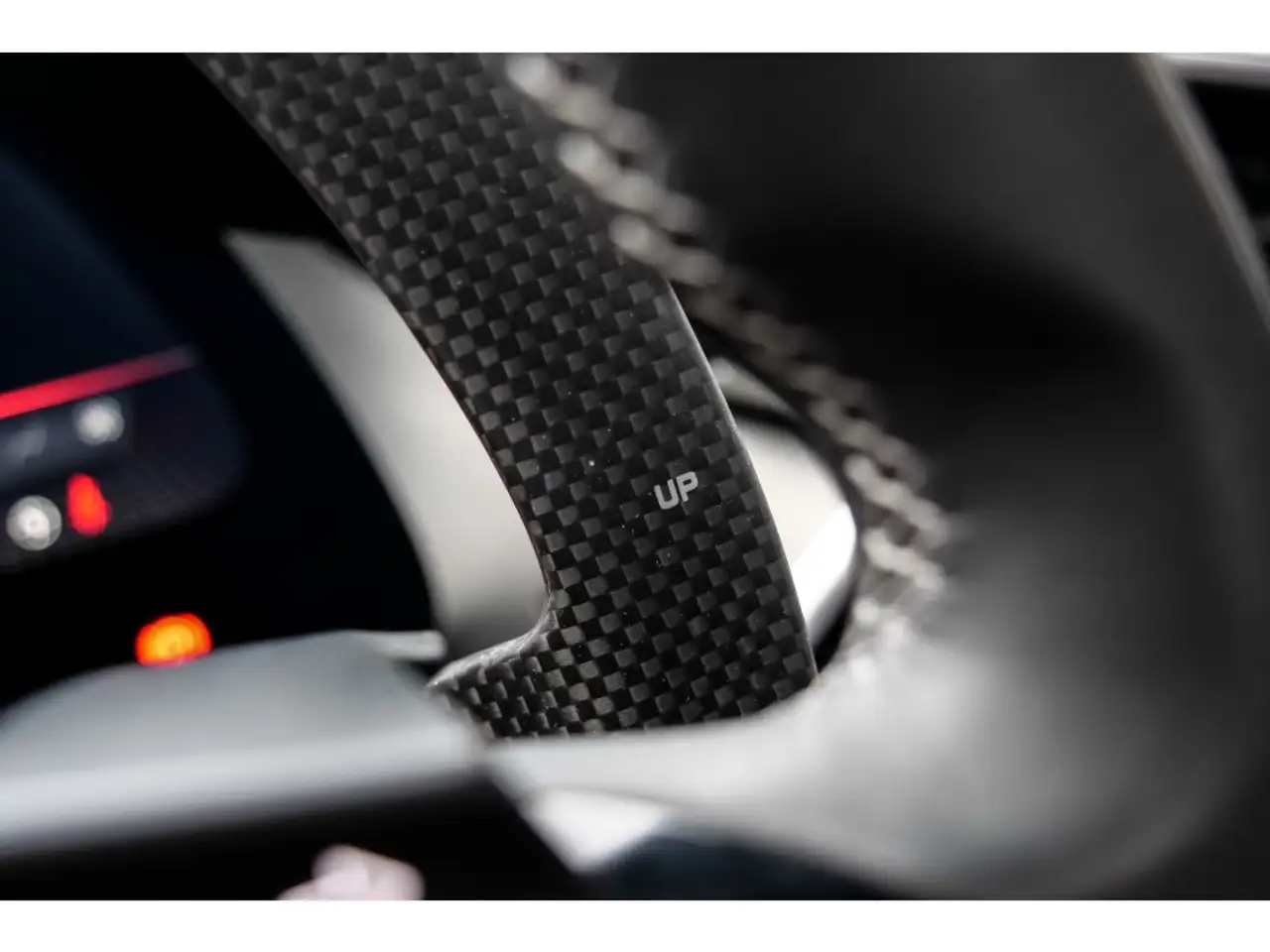 Ferrari 296 GTB *Carbon+LED*Lift*Daytona-Racingseats*JBL* — معرض صور السيارة 23