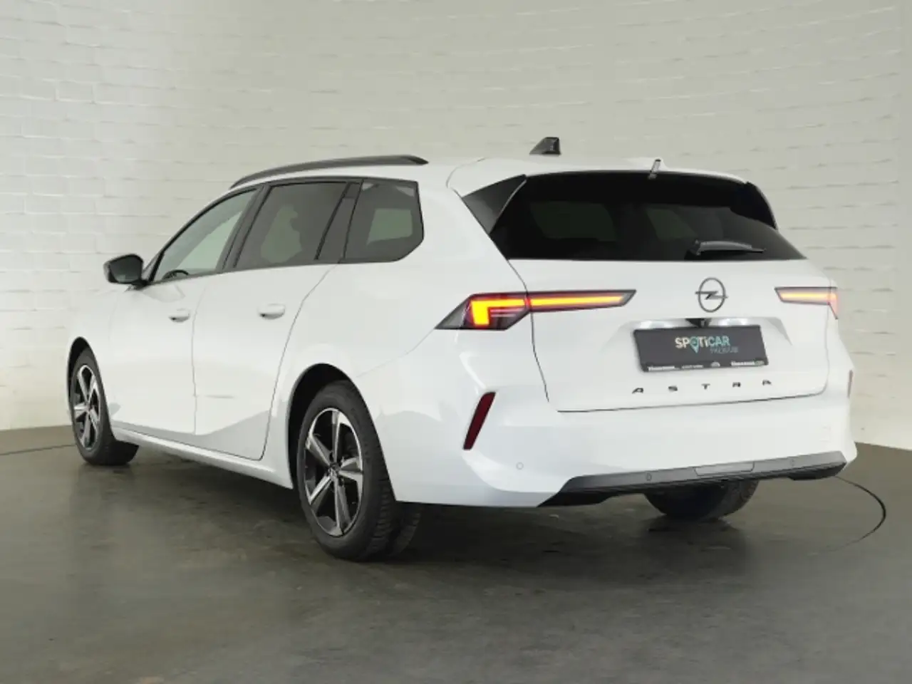 Opel Astra L ST GS AT+LED+360 GRAD KAMERA+SITZ-/LENKRADHEIZUN — معرض صور السيارة 28