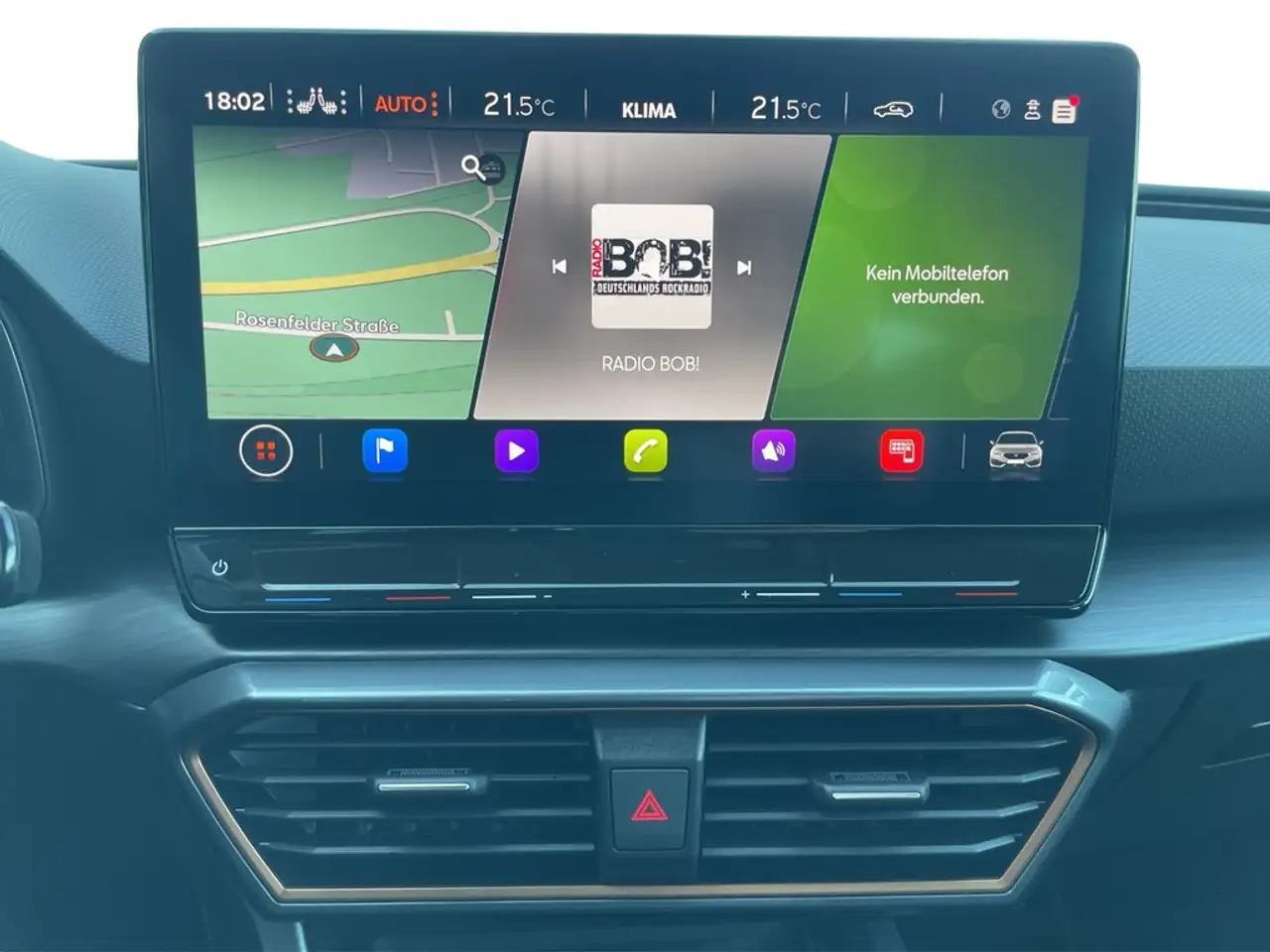 CUPRA Leon 1.5 eTSI DSG DCC MATRIX*VIRTUAL*NAV*ACC*SHZ*PAR... — Vehicle gallery 19
