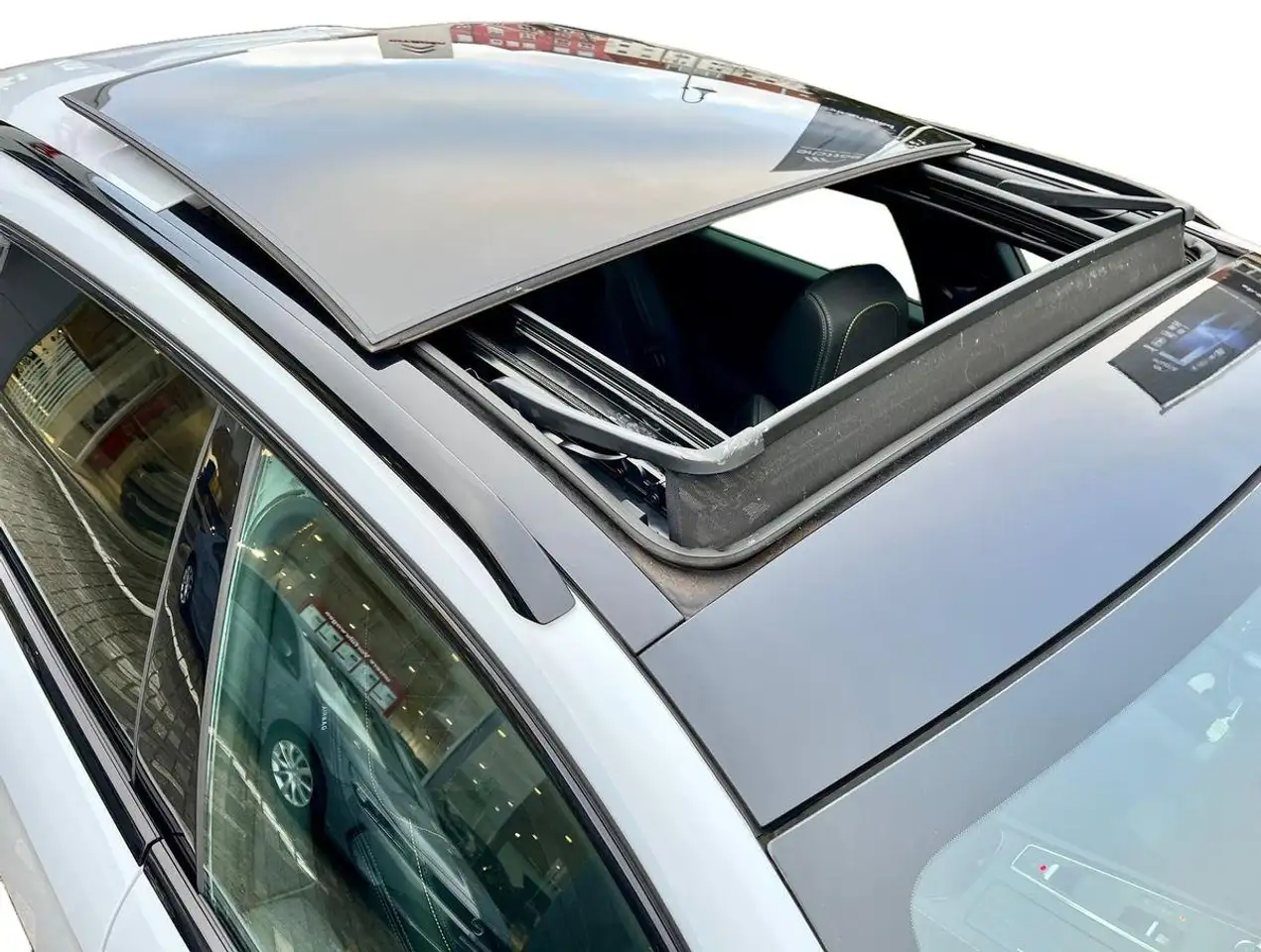 Peugeot 508 SW Hybrid4 360 PSE *PANORAMADACH*FOCAL*KAMERA* — Galerie du véhicule 14