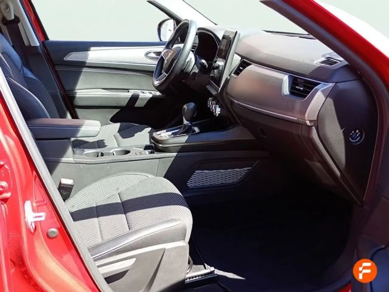 Renault Arkana Techno TCe 103kW(140CV) EDC mild hybrid — معرض صور السيارة 20