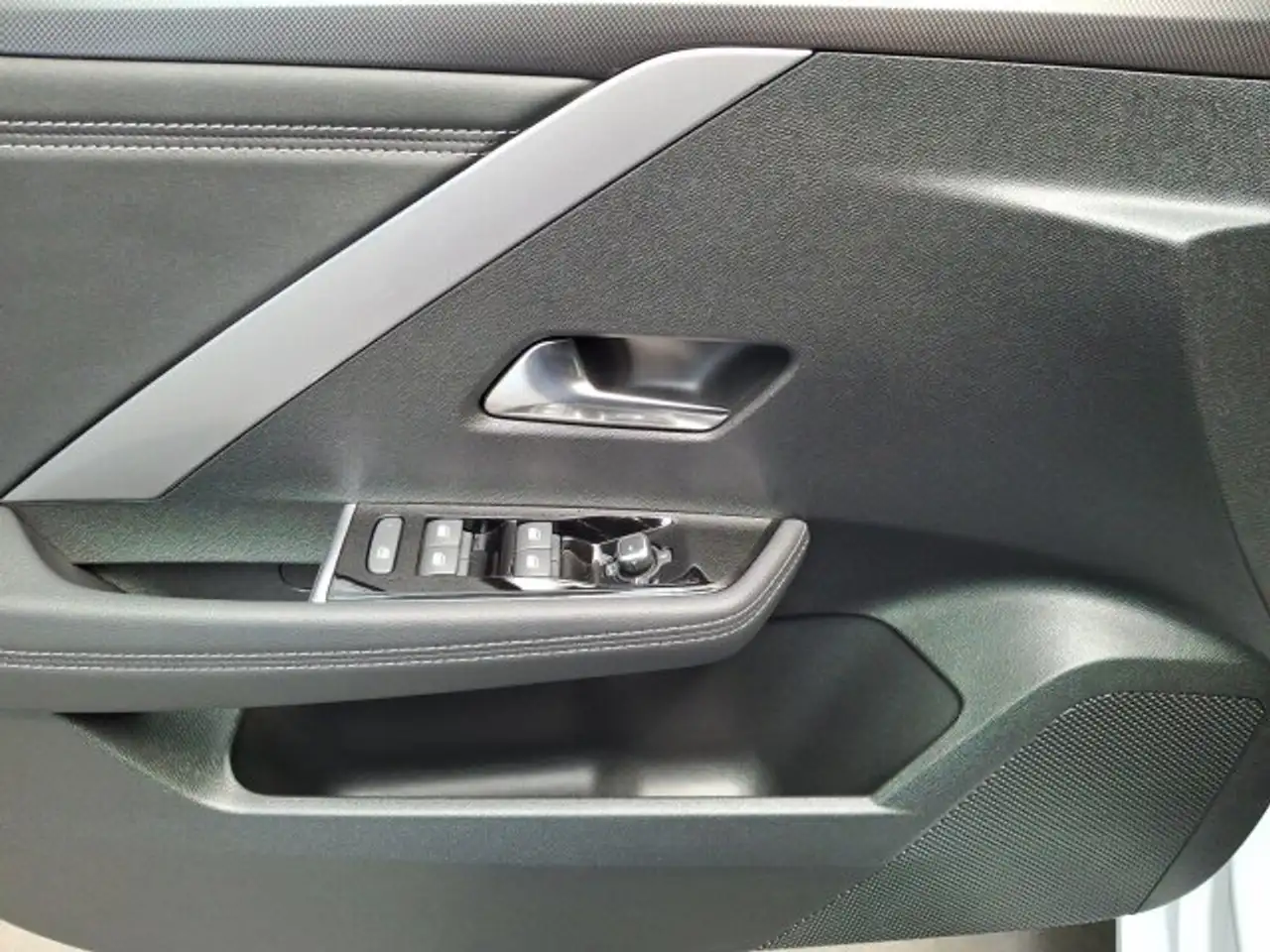 Opel Astra *Astra L ST 1.2 Turbo GS Automatik Sitzheizung Allwetter — Galería del vehículo 7