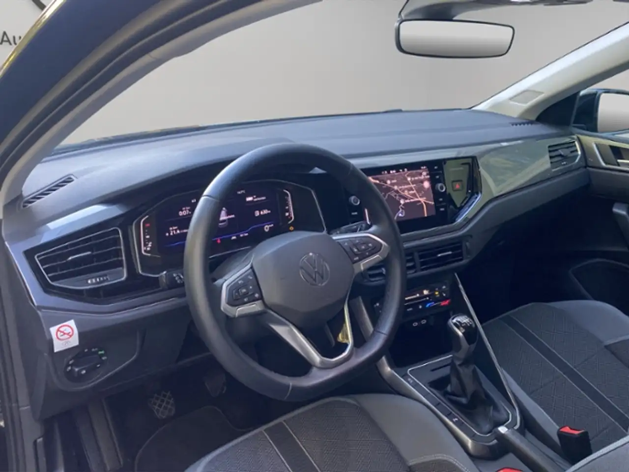 Volkswagen Polo 1.0 TSI Style / Navi LED Einparkhilfe — معرض صور السيارة 4