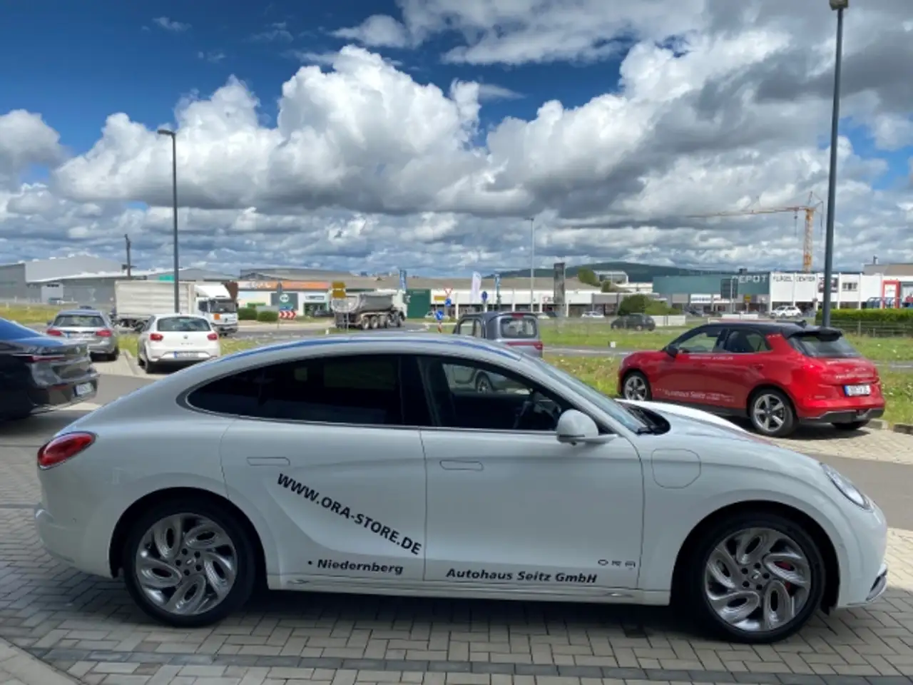 GWM ORA 07 GT AWD 86kWh SPORTFEELING DELUXE 300 kW Leistung! — Vehicle gallery 8