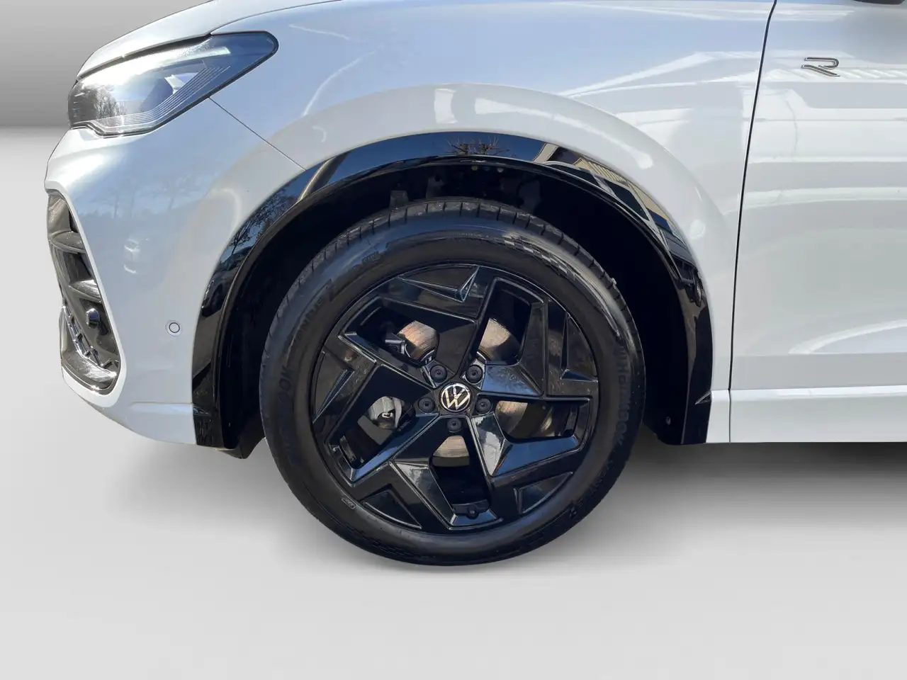Volkswagen Tiguan 1.5eTSI DSG R-Line Black Style 360° AHK — Galería del vehículo 5