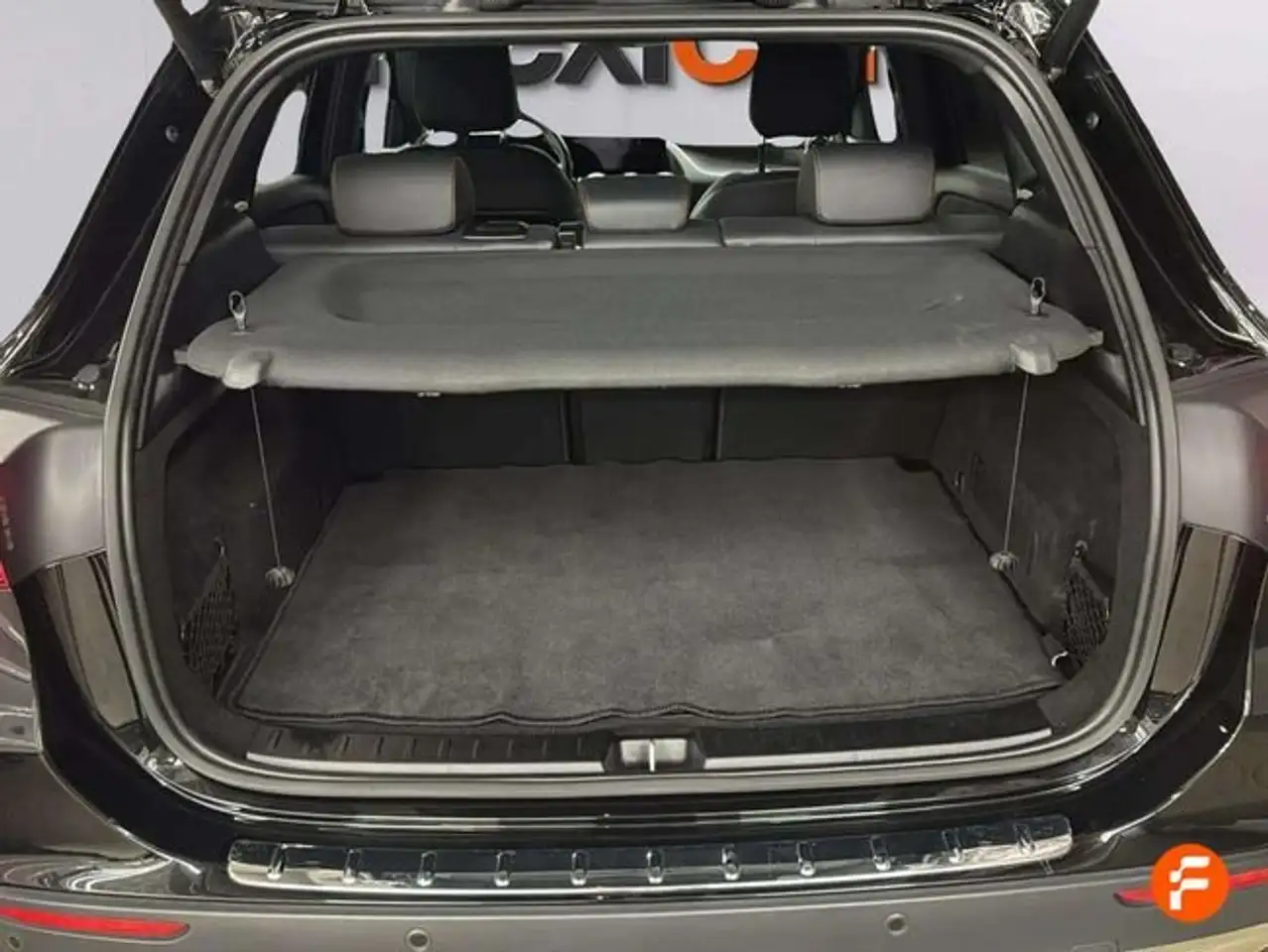 Mercedes-Benz GLA 200 D — Galerie du véhicule 23