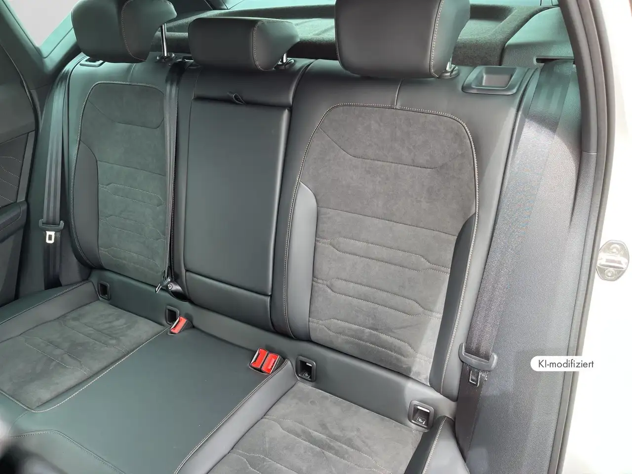CUPRA Ateca VZ 2.0 TSI DSG 4Drive NAVI SHZ 360°KAM — معرض صور السيارة 14