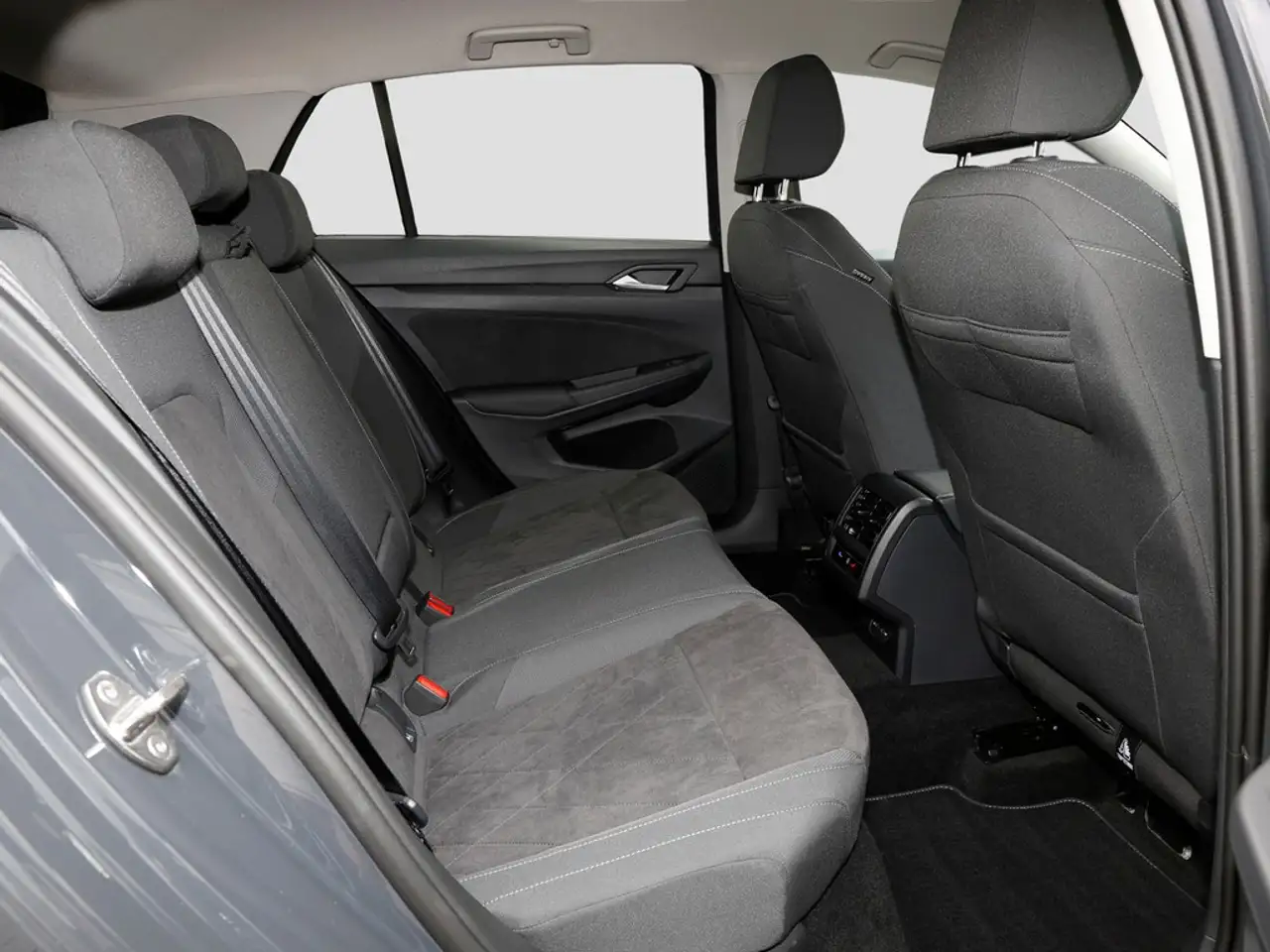 Volkswagen Golf 1.5 eTSI DSG Style Navi., App-Con., ACC, PDC, S... — Galerie du véhicule 12