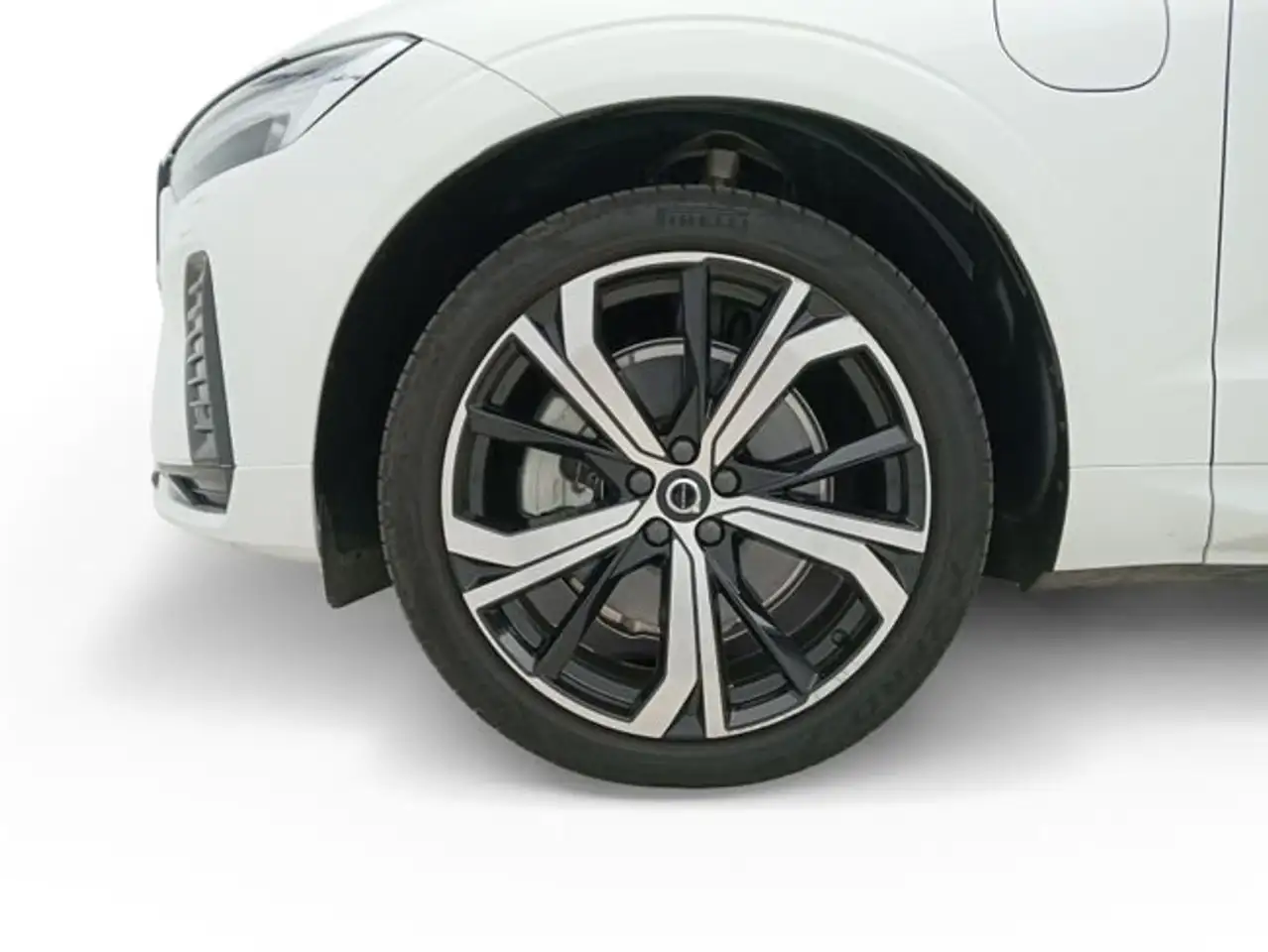 Volvo XC60 T6 Recharge Plus Dark — Galería del vehículo 25
