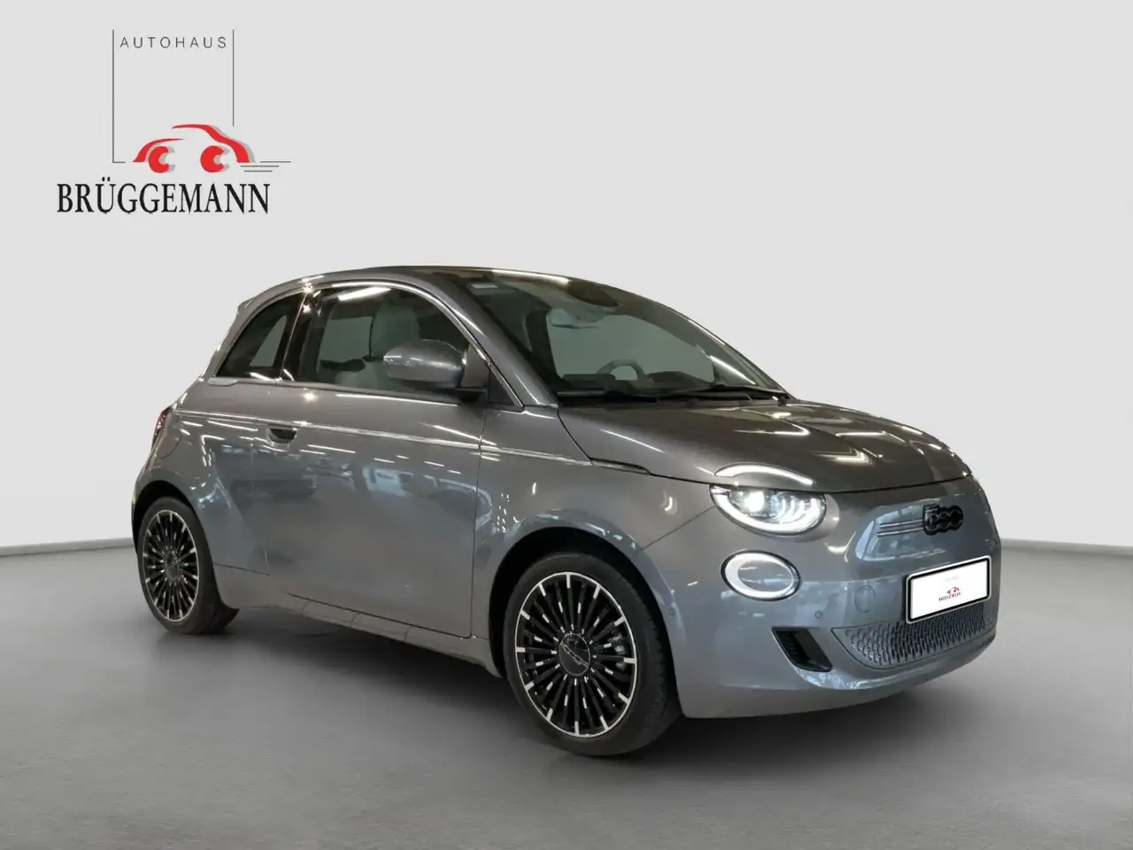 Fiat 500e 42 kWh La Prima — Galería del vehículo 8