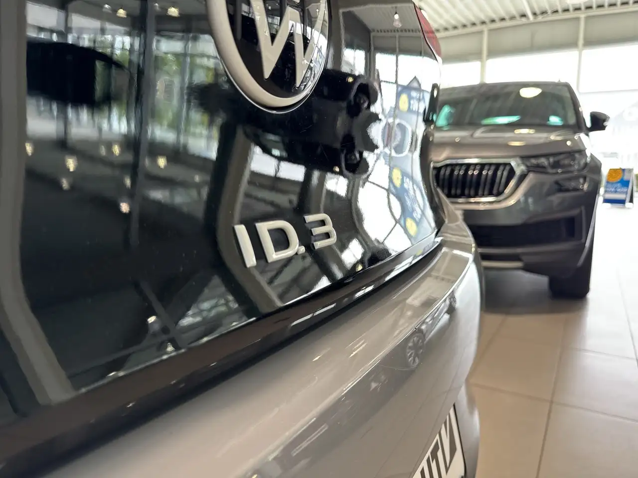 Volkswagen ID.3 Pro MOVE Navi-Pro HuD ACC SHZ Kam AHK LM19 — Galería del vehículo 14