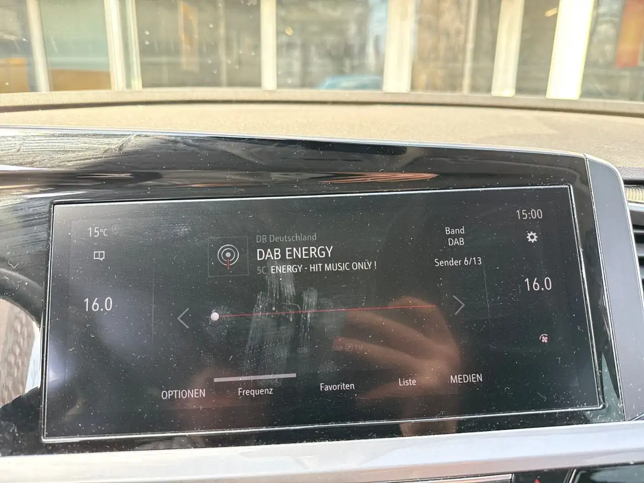 Opel Grandland 1.2 GS Line AHK+LED+Navi+SHZ+2xKlima — Galería del vehículo 10