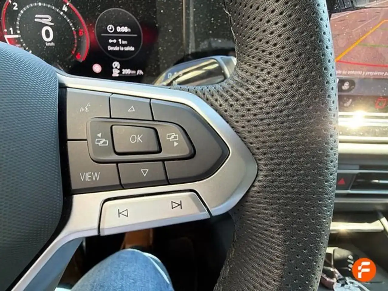Volkswagen Tiguan 2.0TDI R-Line DSG 110kW — معرض صور السيارة 15