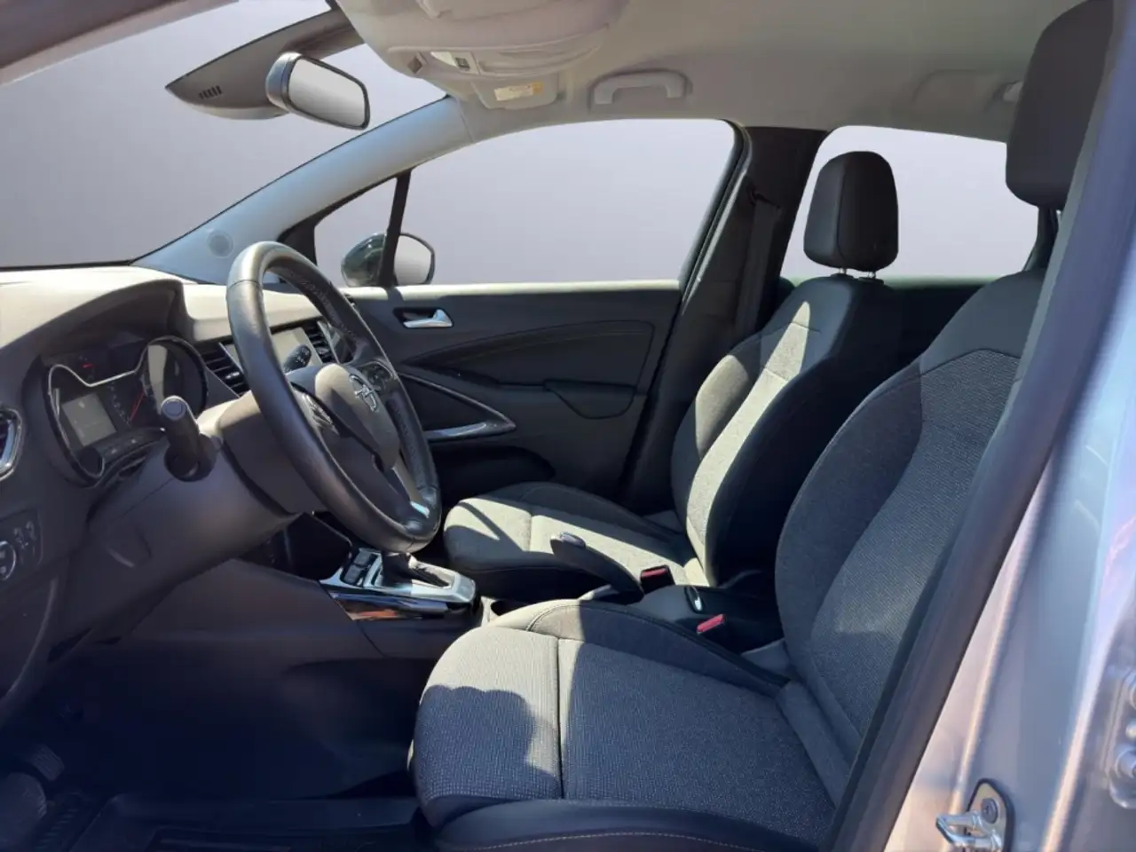 Opel Crossland Elegance Paket 1.2 Turbo Allwetterreifen Navi Klim — Galería del vehículo 19