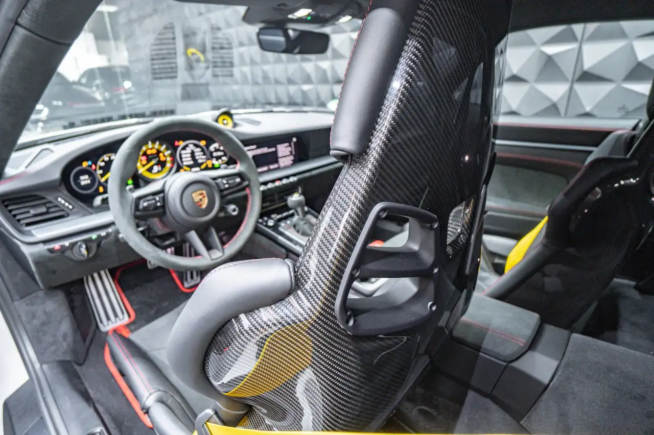 Porsche 992 GT3 PCCB Lift ClubSport Carbon — معرض صور السيارة 22