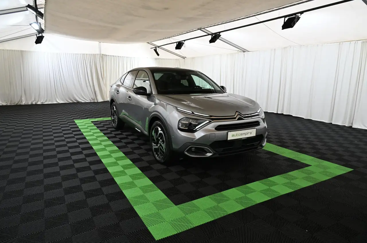 Citroen C4 X 1.2 PT EAT8 130 MAX LED/NAV/SOUND/PANO/H-UP/18 — Galería del vehículo 4