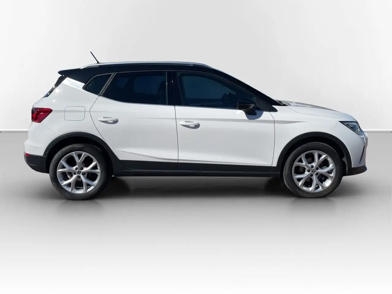 SEAT Arona 1.5 TSI DSG FR VIRTUAL*NAVI*LED*PARKLENK*KAMERA... — Vehicle gallery 5