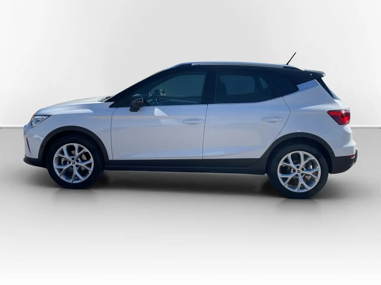 SEAT Arona 1.5 TSI DSG FR VIRTUAL*NAVI*LED*PARKLENK*KAMERA... — Vehicle gallery 10