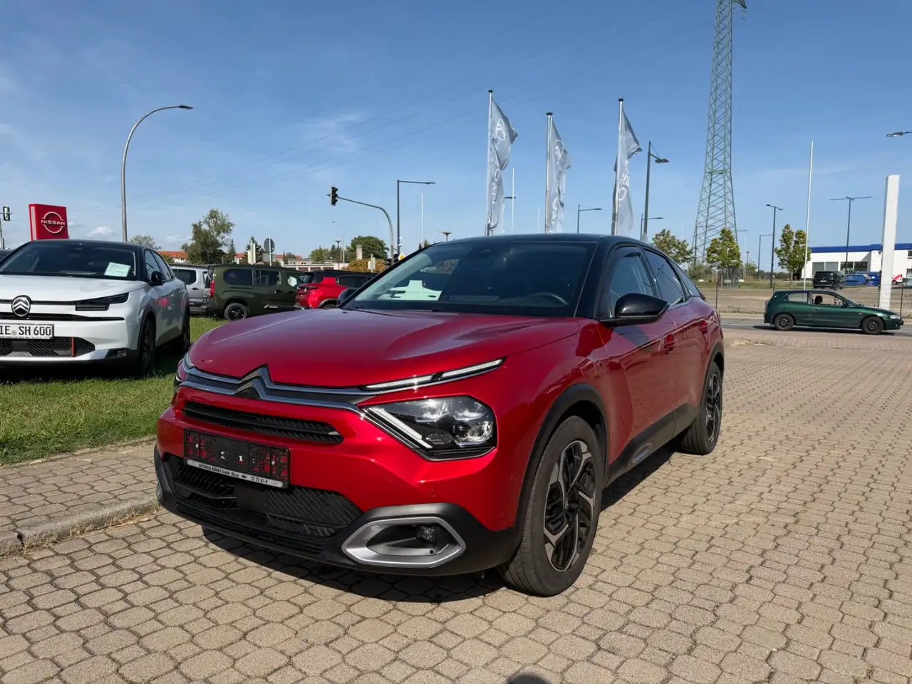 Citroen C4 Lim. Hybrid Max*LED*NAVI*ALCANTARA*PANORAMA* — Riesa