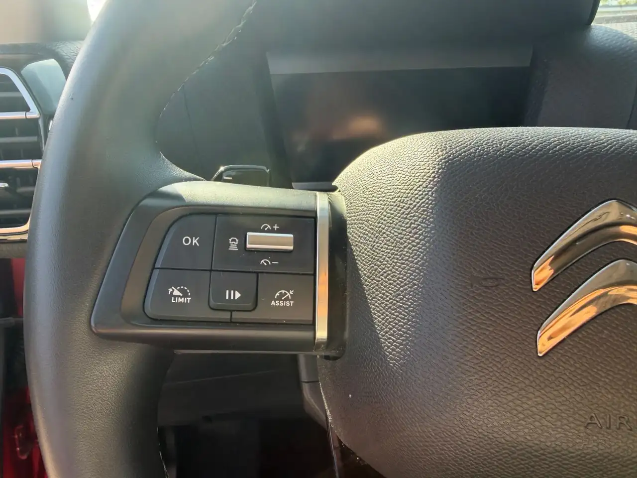 Citroen C4 Lim. Hybrid Max*LED*NAVI*ALCANTARA*PANORAMA* — معرض صور السيارة 13