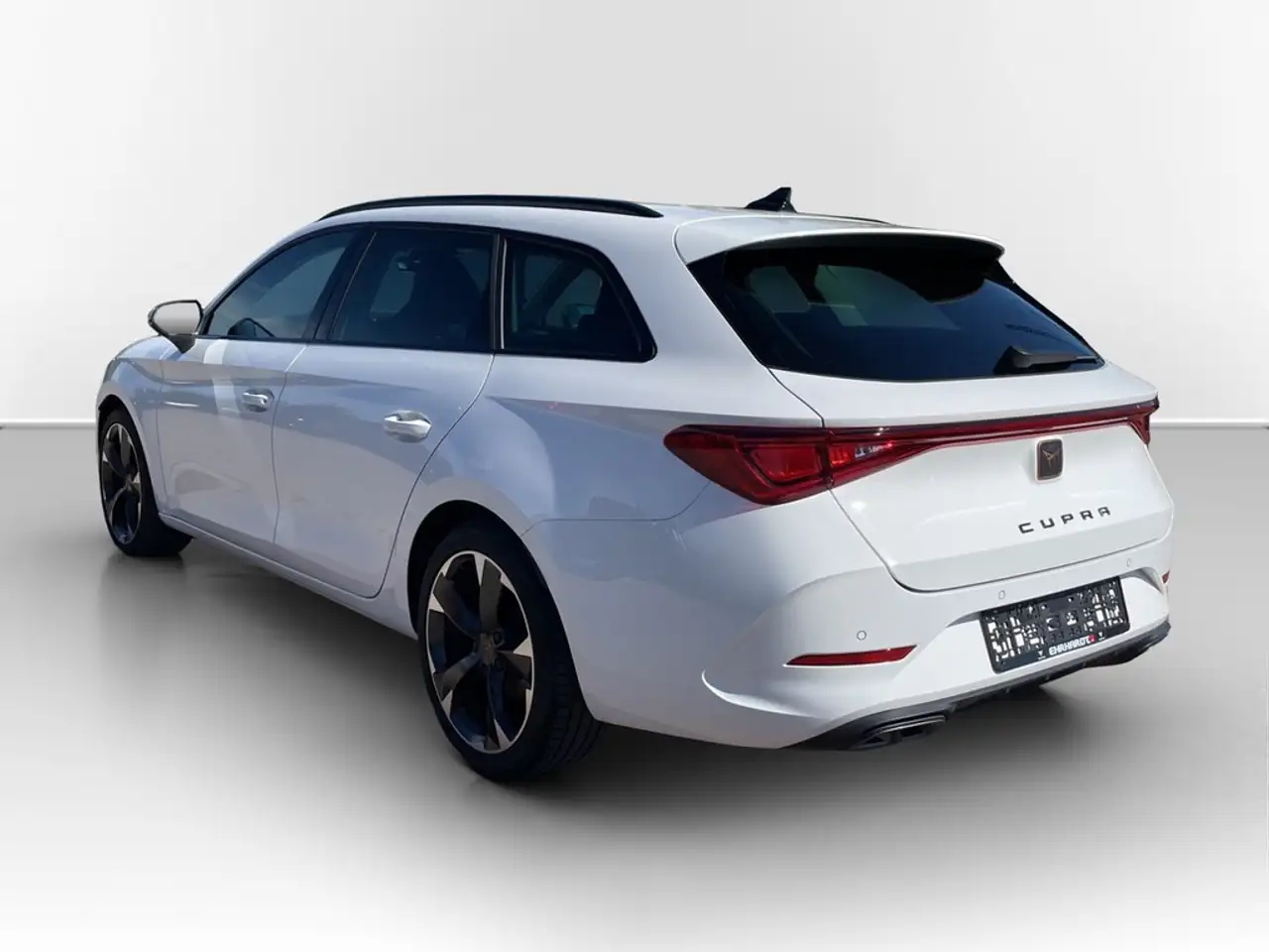 CUPRA Leon Sportstourer 1.5 TSI ACT AHK*VIRTUAL*CARPLAY*LE... — Vehicle gallery 9