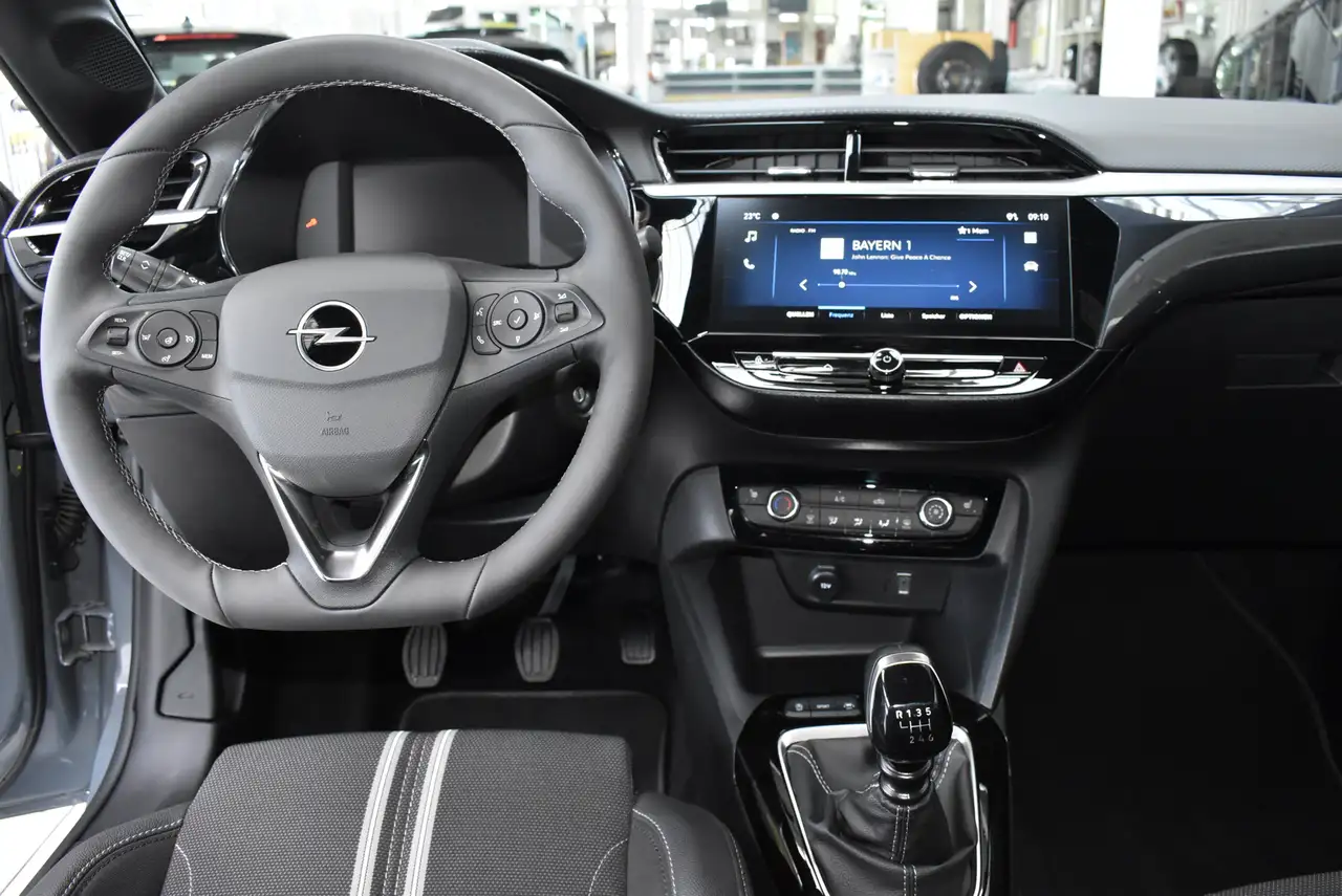 Opel Corsa Facelift 1.2T GS. Klima LED DAB+ SHZ PDC — Vehicle gallery 7