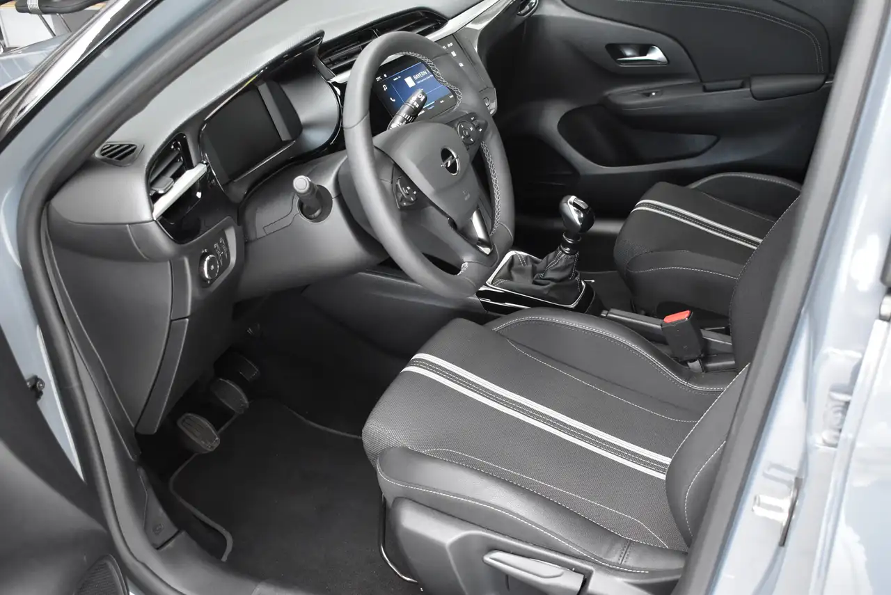 Opel Corsa Facelift 1.2T GS. Klima LED DAB+ SHZ PDC — Vehicle gallery 3