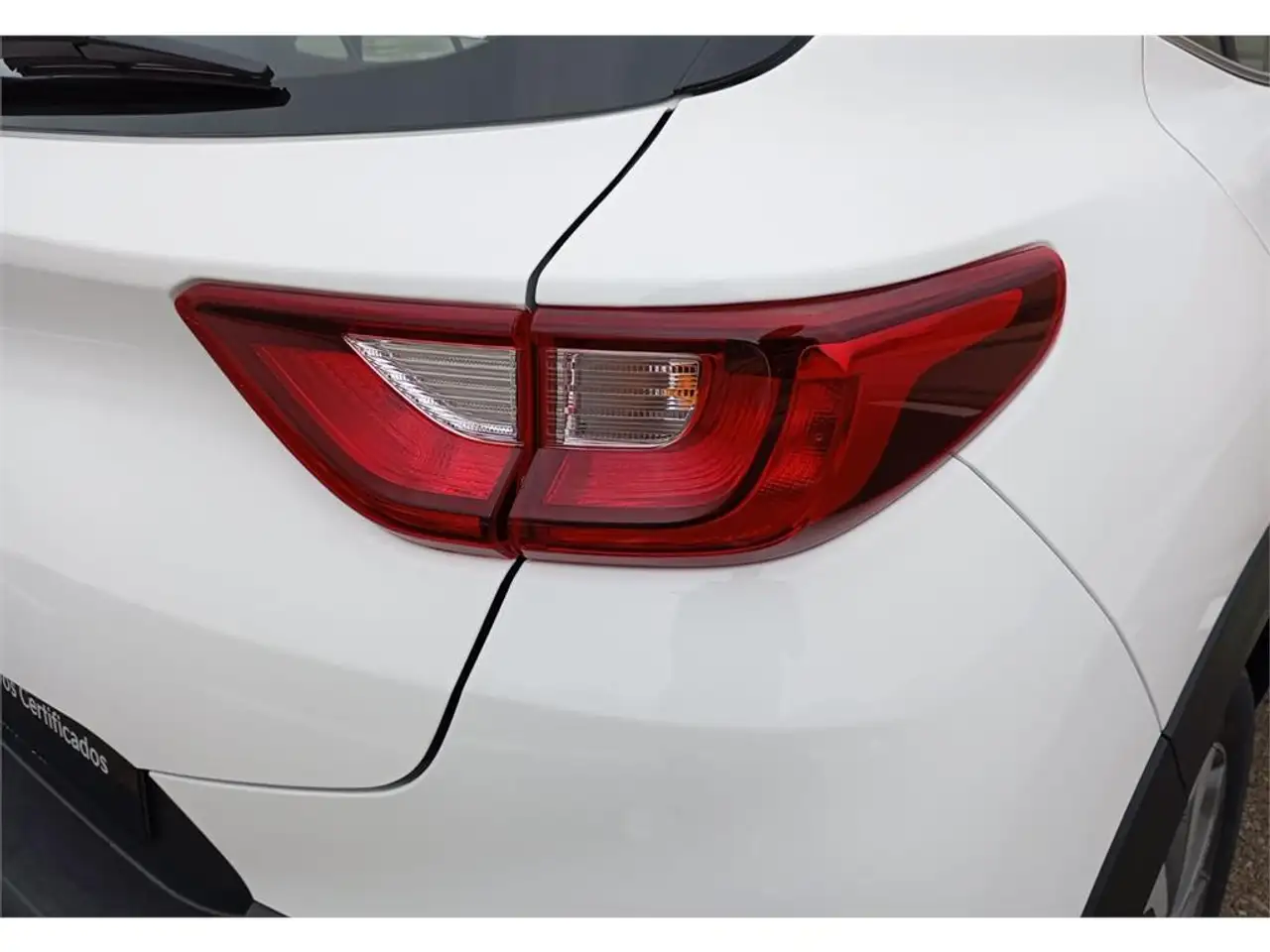 Kia Stonic 1.0 T-GDi MHEV Drive 100 — Vehicle gallery 17