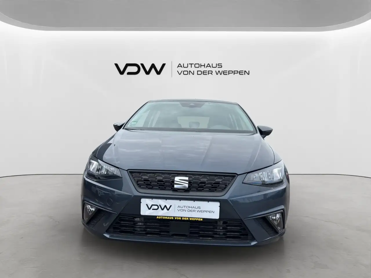 SEAT Ibiza Style Edition TSI DSG Navi SHZ FullLink — معرض صور السيارة 2