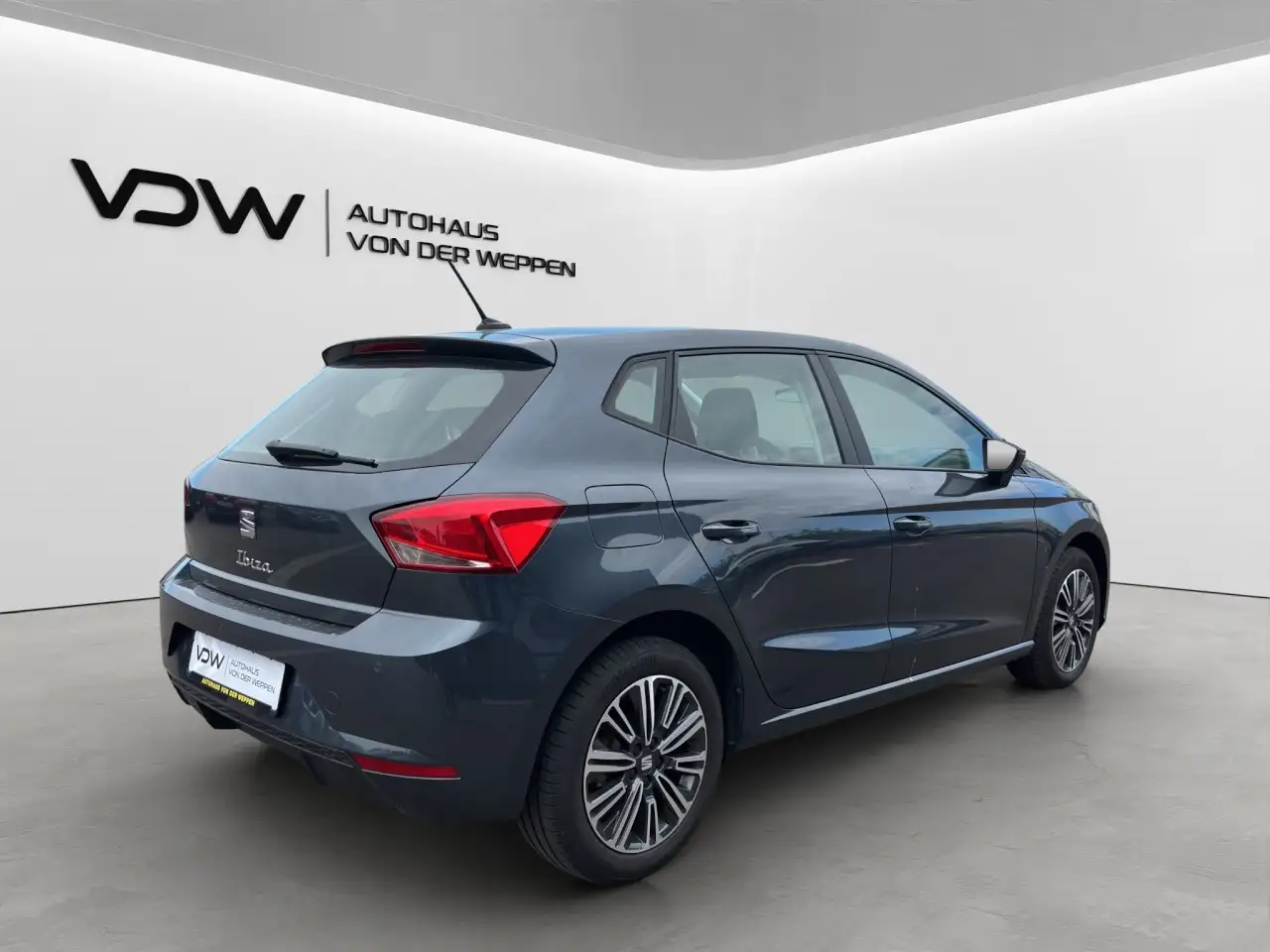 SEAT Ibiza Style Edition TSI DSG Navi SHZ FullLink — معرض صور السيارة 8